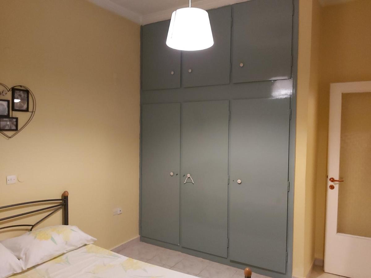 Apartment Getaway In Sparti Buitenkant foto