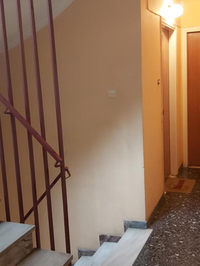 Apartment Getaway In Sparti Buitenkant foto