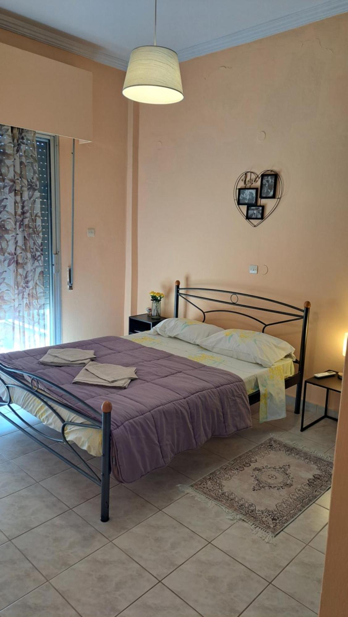 Apartment Getaway In Sparti Buitenkant foto